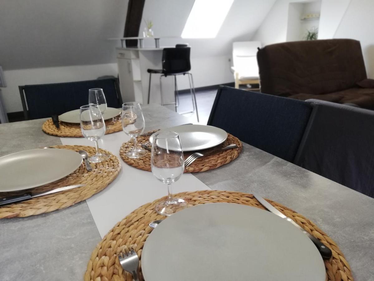 Appartement Au Pied Du Circuit De Маньї-Кур Екстер'єр фото